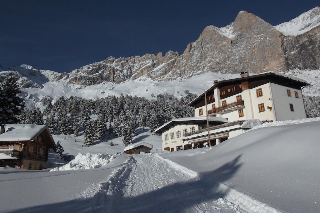 Rifugio Gardeccia Hutte Hotell Pozza di Fassa Eksteriør bilde
